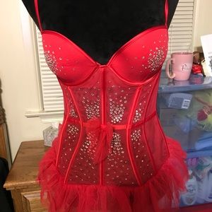Bnwt red Victoria secret 34c lingerie